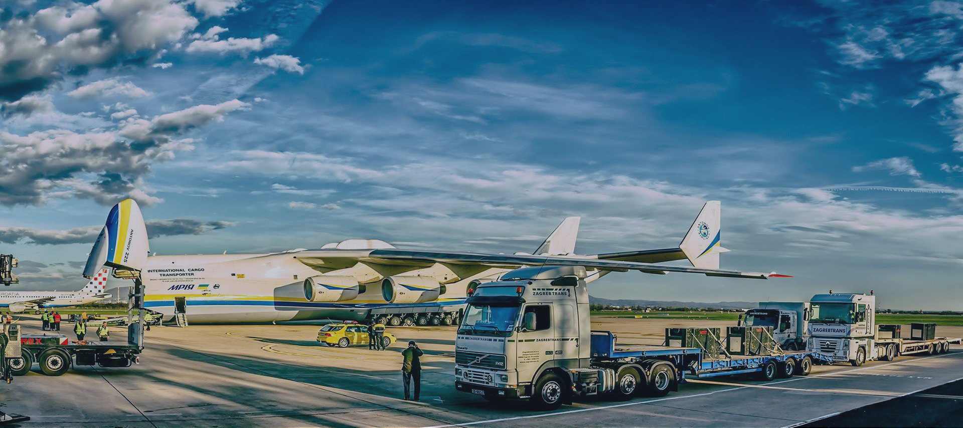 Cargo chartered Flights